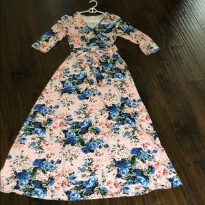 PinkBlush floral maxi wrap dress size Small